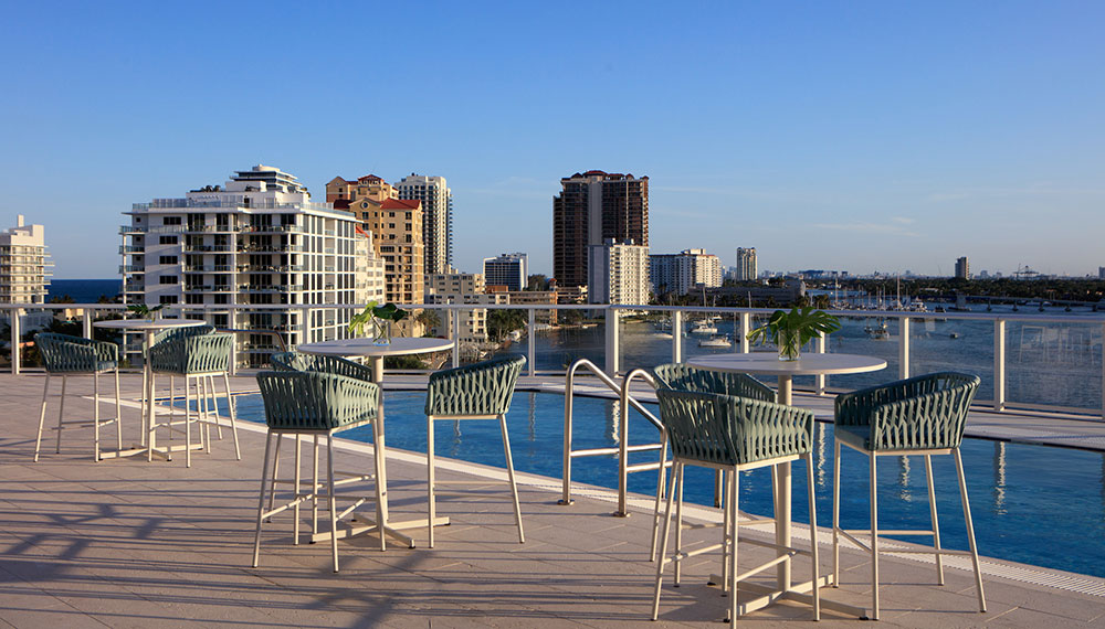 hotel rooftop pool in fort Lauderdale beach